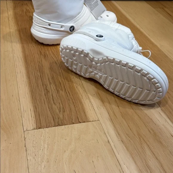 CROCS White Winter Boots NWT - Picture 8 of 8